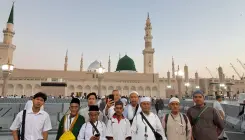 Umroh Akbar Abeed Universal  12 Hari